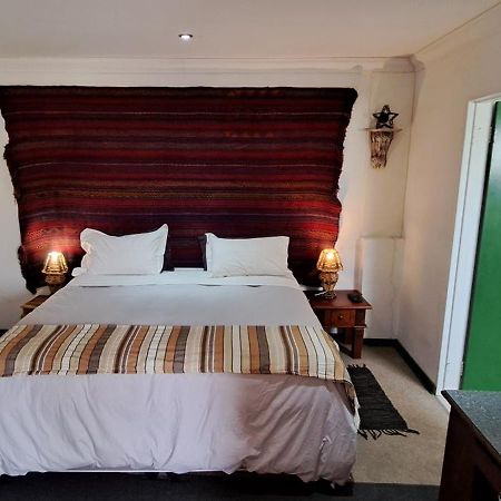 Purple House B&B Smithfield Ngoại thất bức ảnh